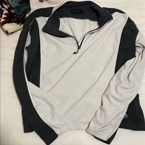 Mountain Hardwear Black and Gray Zip Up Sweater